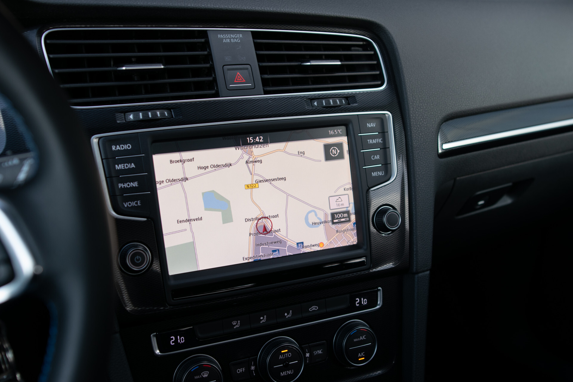 Volkswagen Golf 1.4 TSI GTE Executive Plus | 1ste eigenaar | New Service | Trekhaak | Sportstoelen | LED | 18" | ECC | SOH 83% | Cruise Control Foto 23