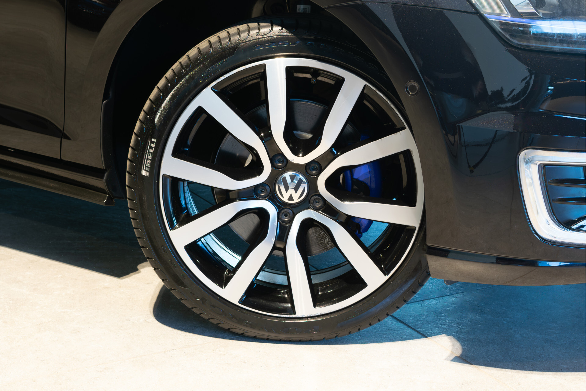 Volkswagen Golf 1.4 TSI GTE Executive Plus | 1ste eigenaar | New Service | Trekhaak | Sportstoelen | LED | 18" | ECC | SOH 83% | Cruise Control Foto 5