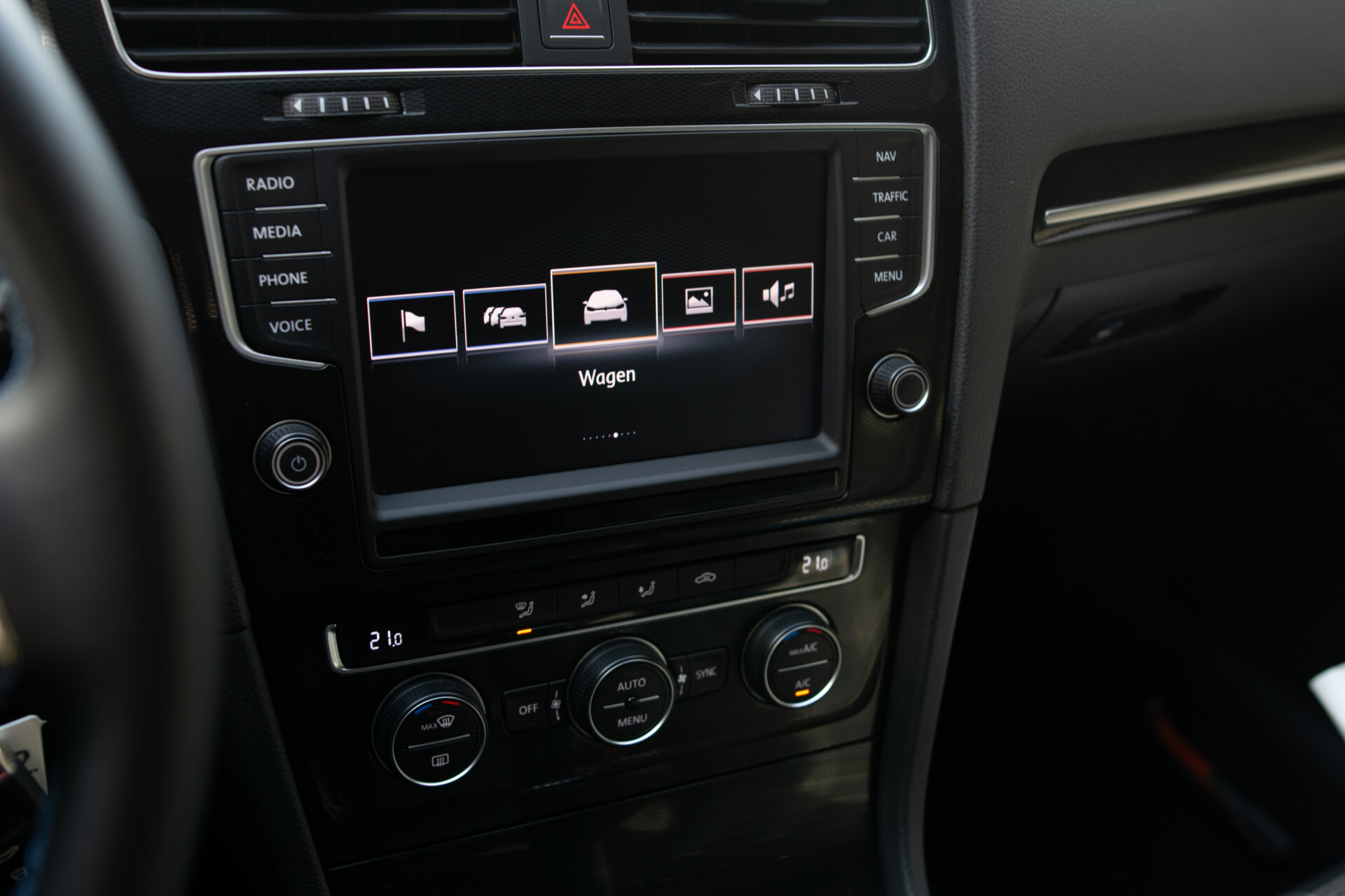 Volkswagen Golf 1.4 TSI GTE Executive Plus | 1ste eigenaar | New Service | Trekhaak | Sportstoelen | LED | 18" | ECC | SOH 83% | Cruise Control Foto 52