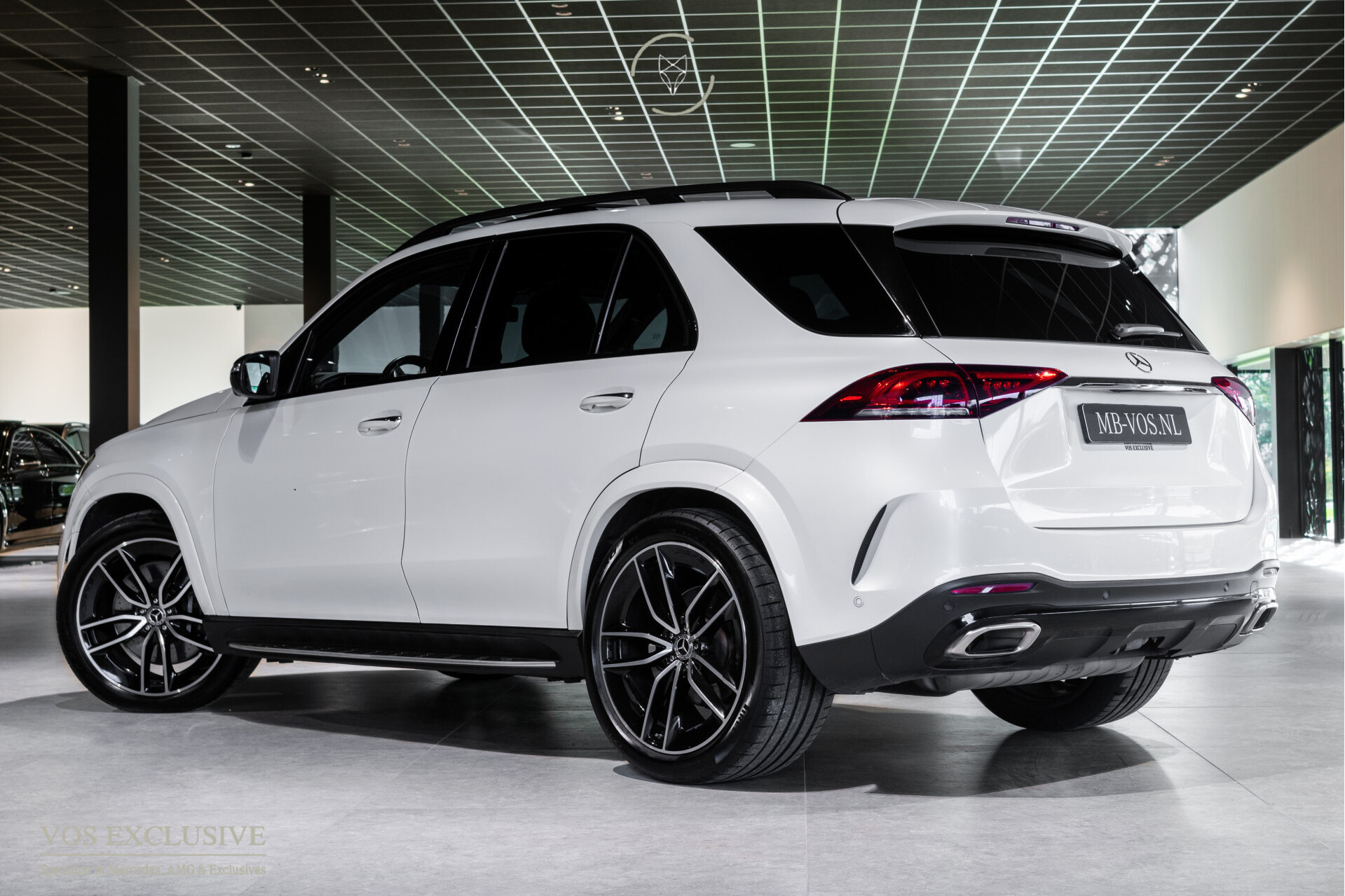 Mercedes-Benz GLE 450 4-M AMG Night | Luchtvering | Carbon | Nappa | ACC | HUD | Keyless | Standkachel | Softclose | Manufaktur | Burmester | Mem | Trekhaak Foto 2