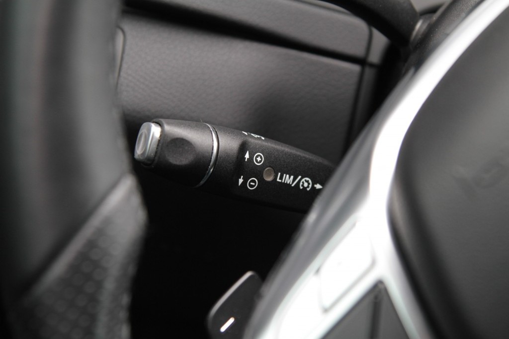 Mercedes-Benz C-Klasse 180 BE Coupe Sportpakket AMG Leer/ILS/Navi Aut7 Foto 11