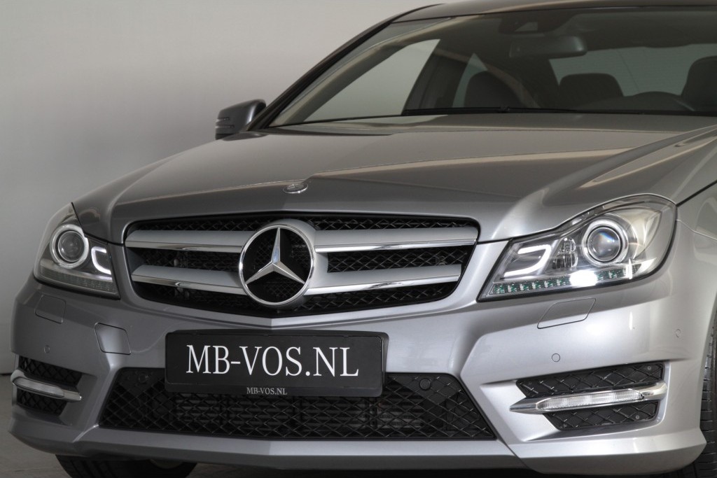 Mercedes-Benz C-Klasse 180 BE Coupe Sportpakket AMG Leer/ILS/Navi Aut7 Foto 19