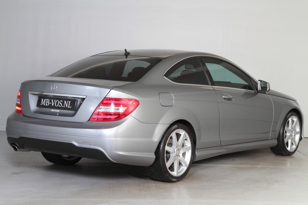 Mercedes-Benz C-Klasse 180 BE Coupe Sportpakket AMG Leer/ILS/Navi Aut7 Foto 2