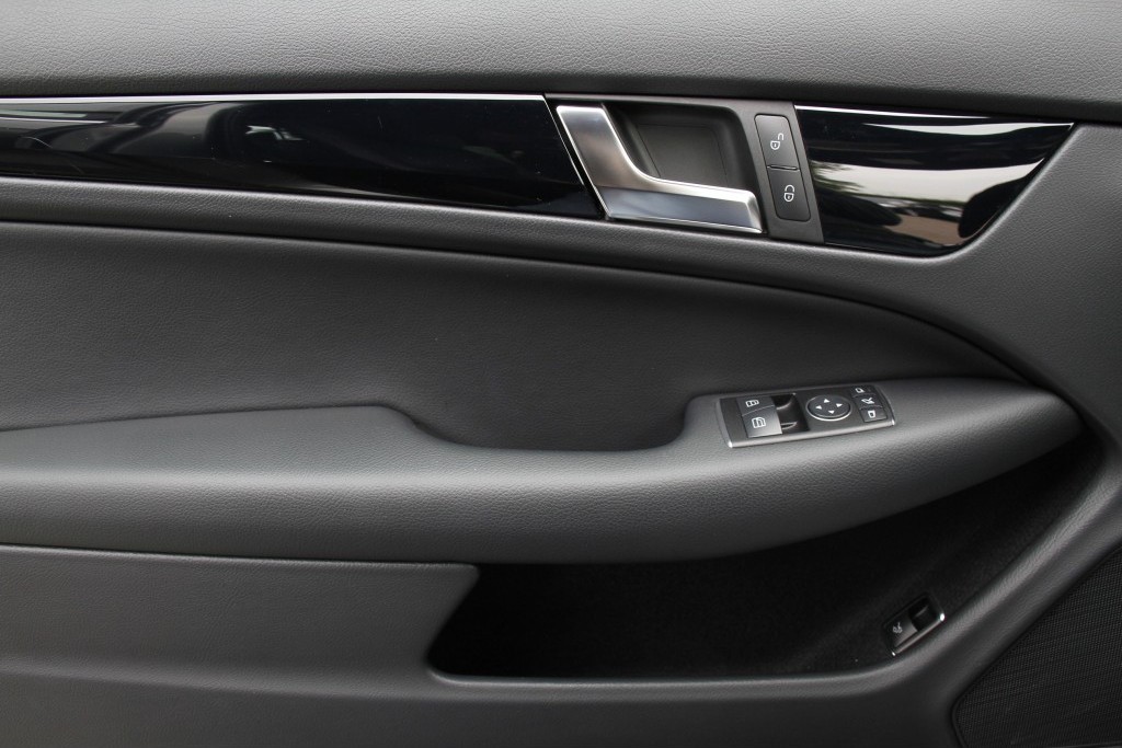 Mercedes-Benz C-Klasse 180 BE Coupe Sportpakket AMG Leer/ILS/Navi Aut7 Foto 8