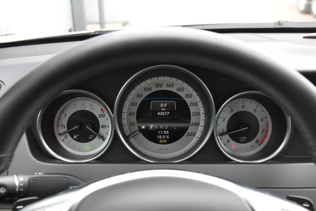 Mercedes-Benz C-Klasse 180 BE Coupe Sportpakket AMG Leer/ILS/Navi Aut7 Foto 9