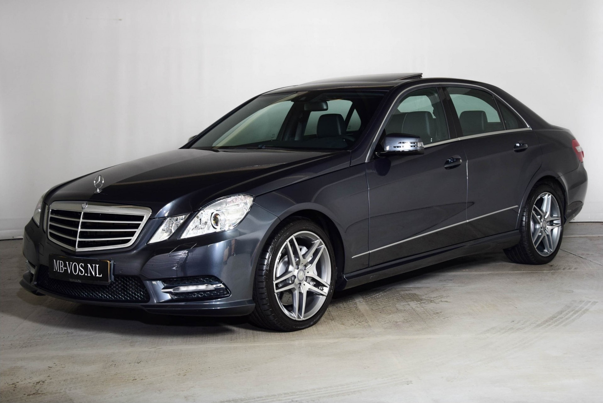 Mercedes-Benz E-Klasse 350 Cdi Avantgarde AMG Dak/Navi/13 DKM Aut7 Foto 1