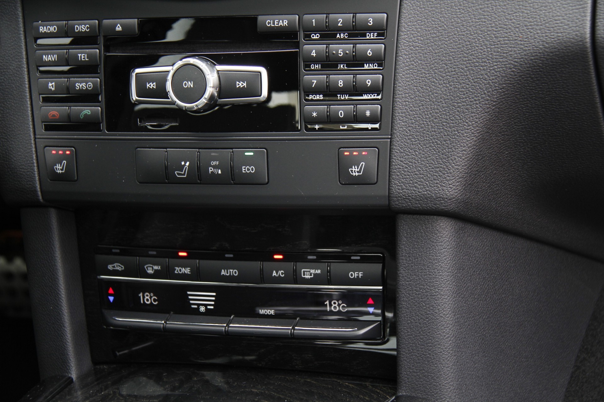 Mercedes-Benz E-Klasse 350 Cdi Avantgarde AMG Dak/Navi/13 DKM Aut7 Foto 14