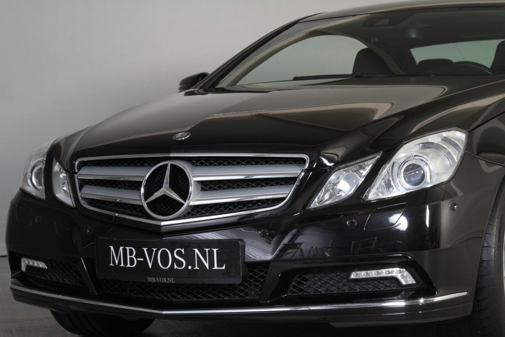 Mercedes-Benz E-Klasse Coupé 250 CGI Coupe AMG/Leer/Navi Aut5 36DKM Foto 12