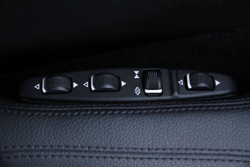 Mercedes-Benz E-Klasse Coupé 250 CGI Coupe AMG/Leer/Navi Aut5 36DKM Foto 8