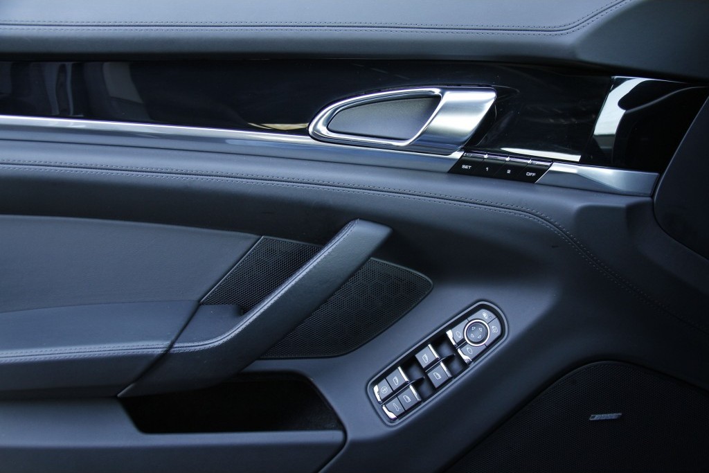 Porsche Panamera 3.0 D Tipronic S Luchtvering/Bose/20" Foto 8