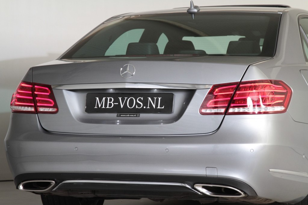 Mercedes-Benz E-Klasse 200 Avantgarde Schuifdak/ILS/3D-Navi/Wiss NW MODEL Aut7 Foto 17