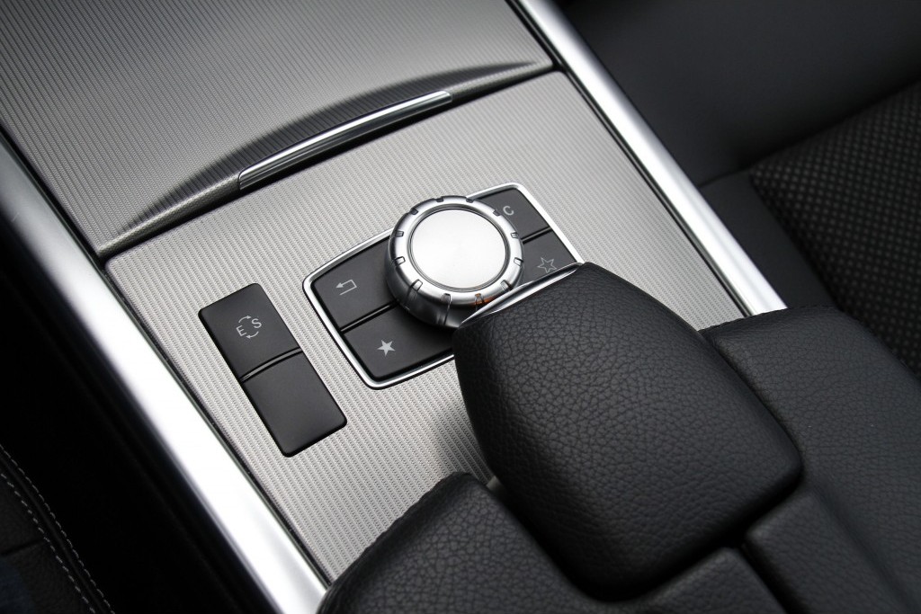 Mercedes-Benz E-Klasse 200 Avantgarde Schuifdak/ILS/3D-Navi/Wiss NW MODEL Aut7 Foto 8