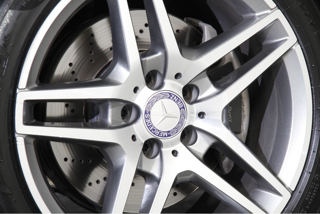 Mercedes-Benz E-Klasse Estate 250 Avantgarde AMG Luchtvering Panorama Sound Aut7 Foto 13