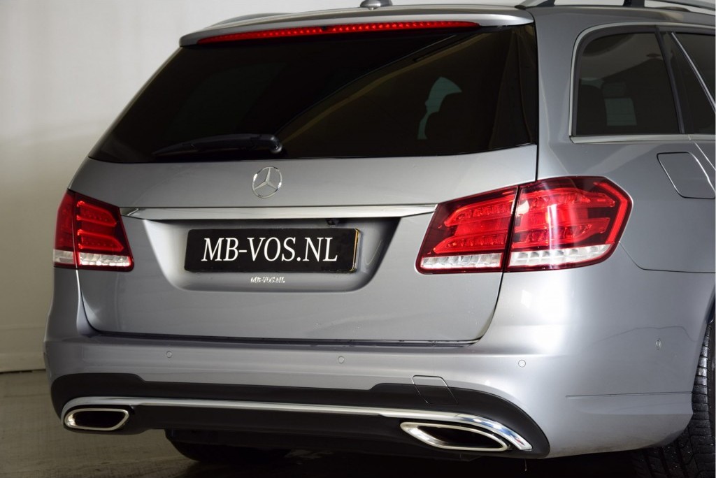 Mercedes-Benz E-Klasse Estate 300 Bluetec AMG/Distronic/Sound/Standkachel/Com/ILS/Leder Aut7 Foto 18