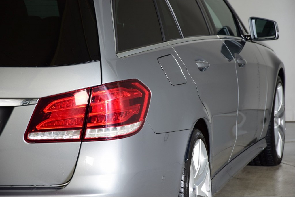 Mercedes-Benz E-Klasse Estate 300 Bluetec AMG/Distronic/Sound/Standkachel/Com/ILS/Leder Aut7 Foto 19