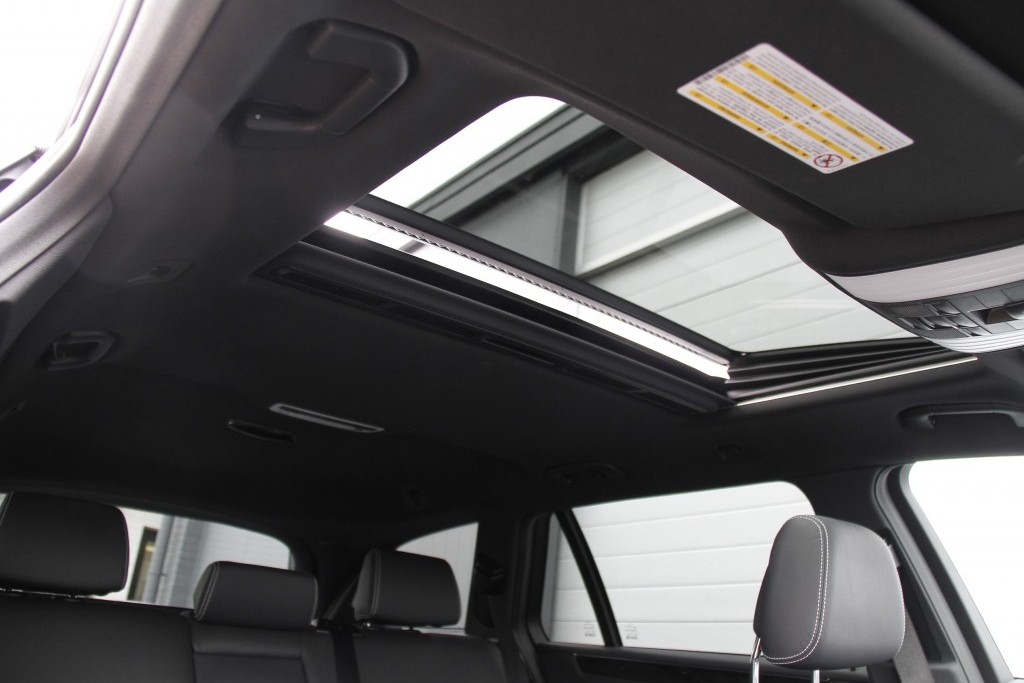 Mercedes-Benz E-Klasse Estate 300 Bluetec AMG/Distronic/Sound/Standkachel/Com/ILS/Leder Aut7 Foto 7