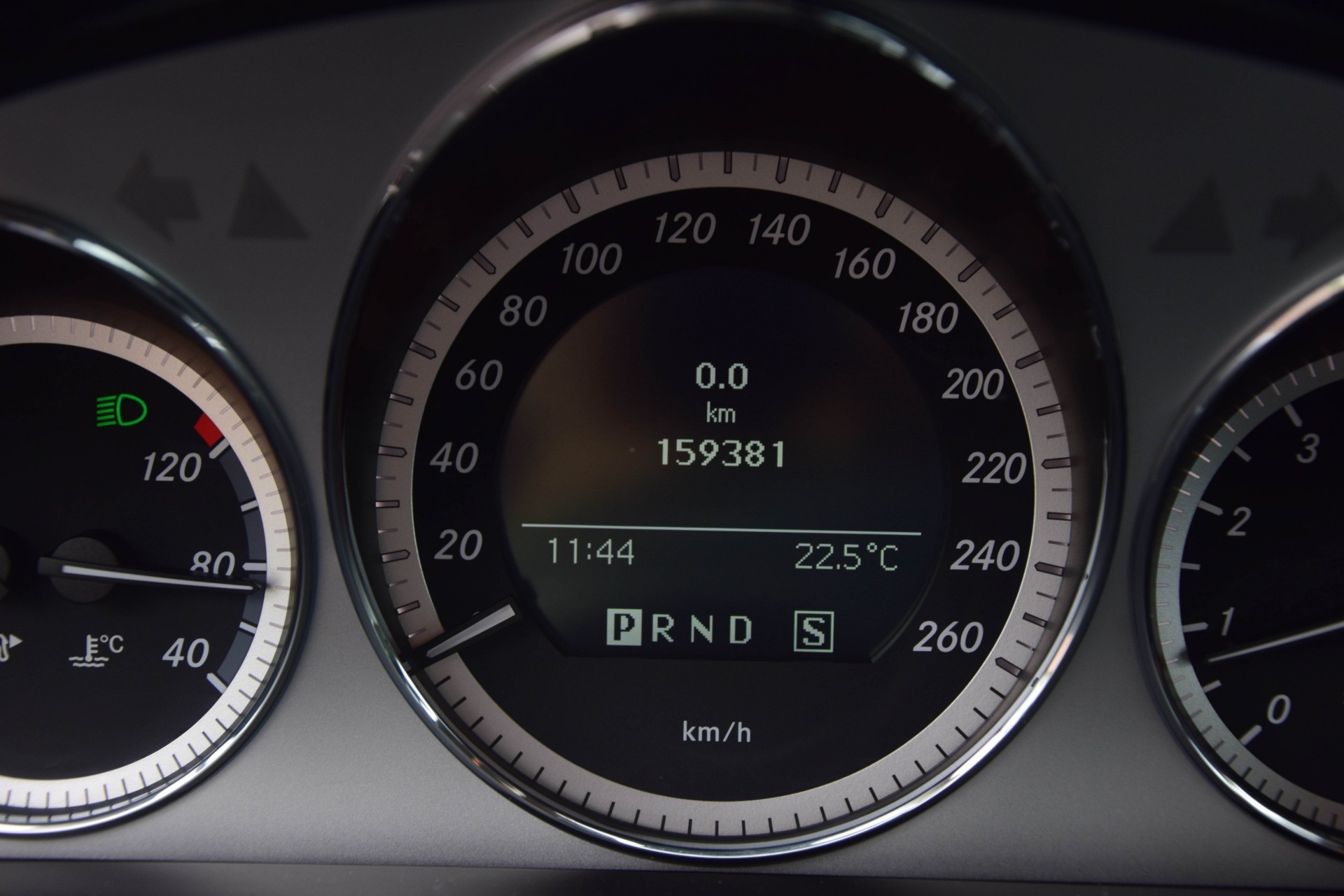 Mercedes-Benz C-Klasse 180 CGI BE Avantgarde Comand/DVD/Pts Aut5 Foto 12