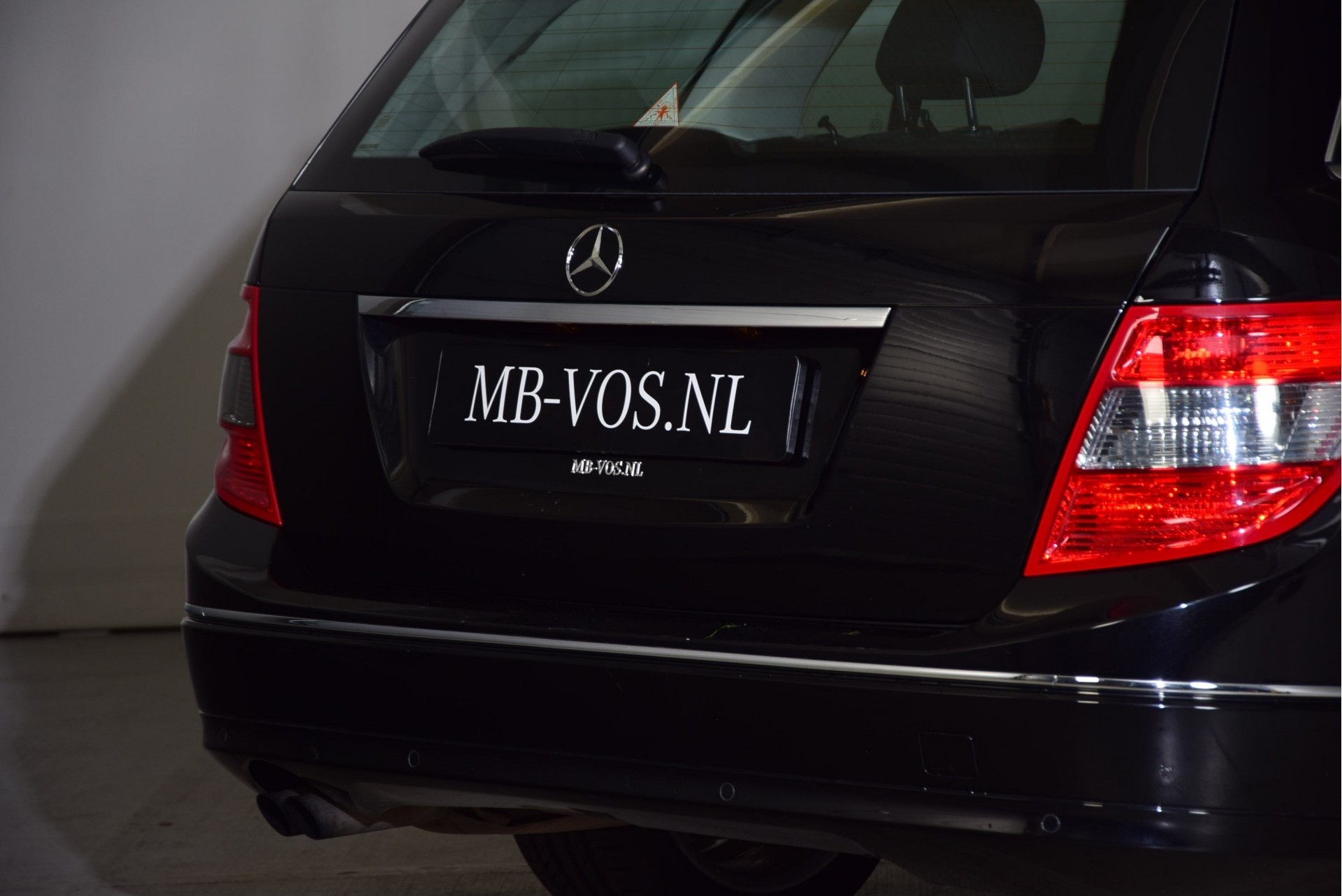 Mercedes-Benz C-Klasse 180 CGI BE Avantgarde Comand/DVD/Pts Aut5 Foto 17