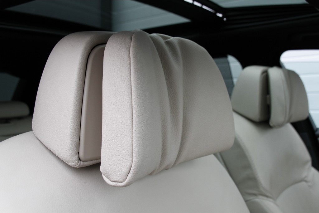 BMW 5 Serie 530D High Executive M Panorama 19" Aut8 Foto 9