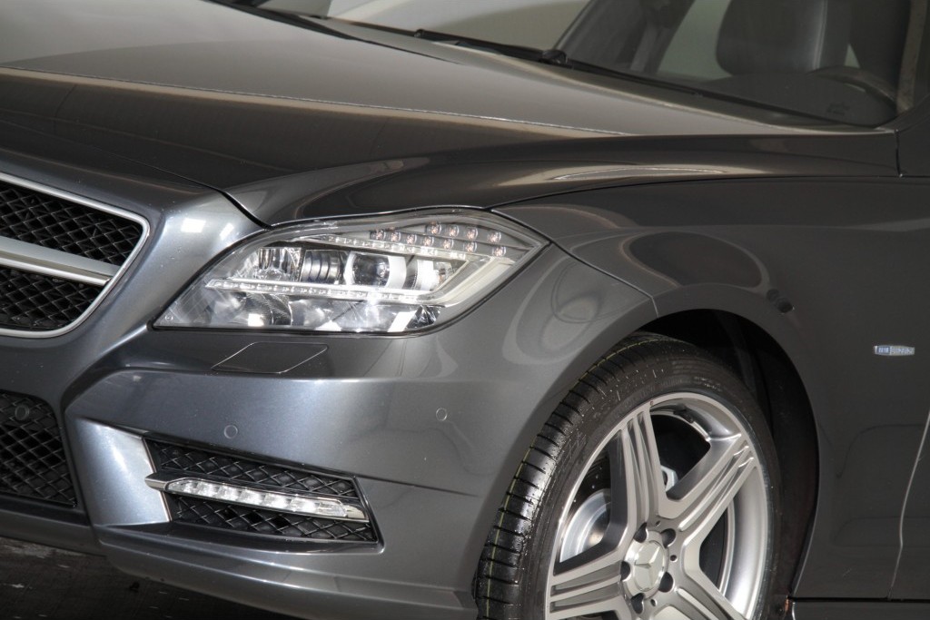 Mercedes-Benz CLS-Klasse 350 Cdi BE AMG Exclusive/Airmatic/Keyless/19" Aut7 Foto 18