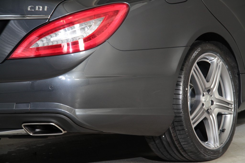 Mercedes-Benz CLS-Klasse 350 Cdi BE AMG Exclusive/Airmatic/Keyless/19" Aut7 Foto 23