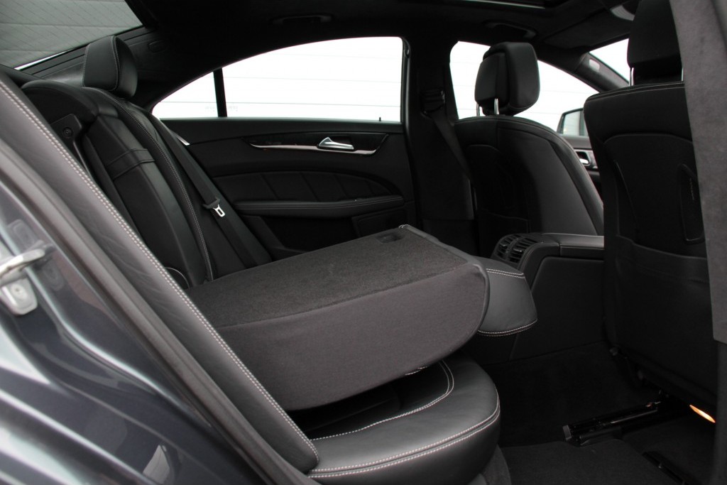 Mercedes-Benz CLS-Klasse 350 Cdi BE AMG Exclusive/Airmatic/Keyless/19" Aut7 Foto 5