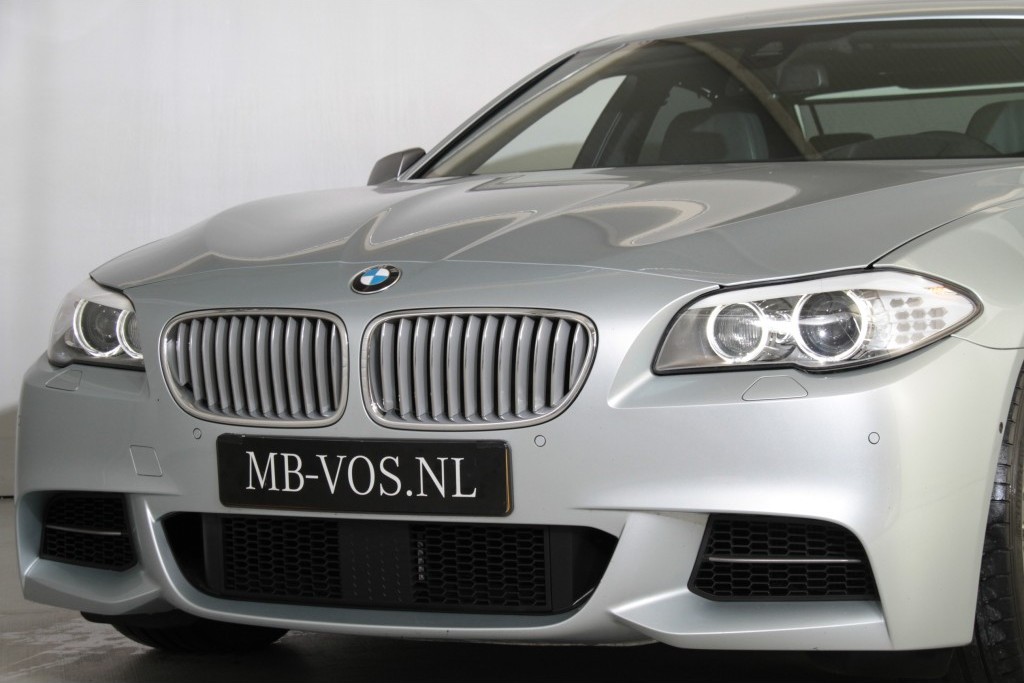 BMW 5 Serie M550d X-Drive HUD/ACC/Merino/Individual Aut8 1ste eigenaar Foto 20