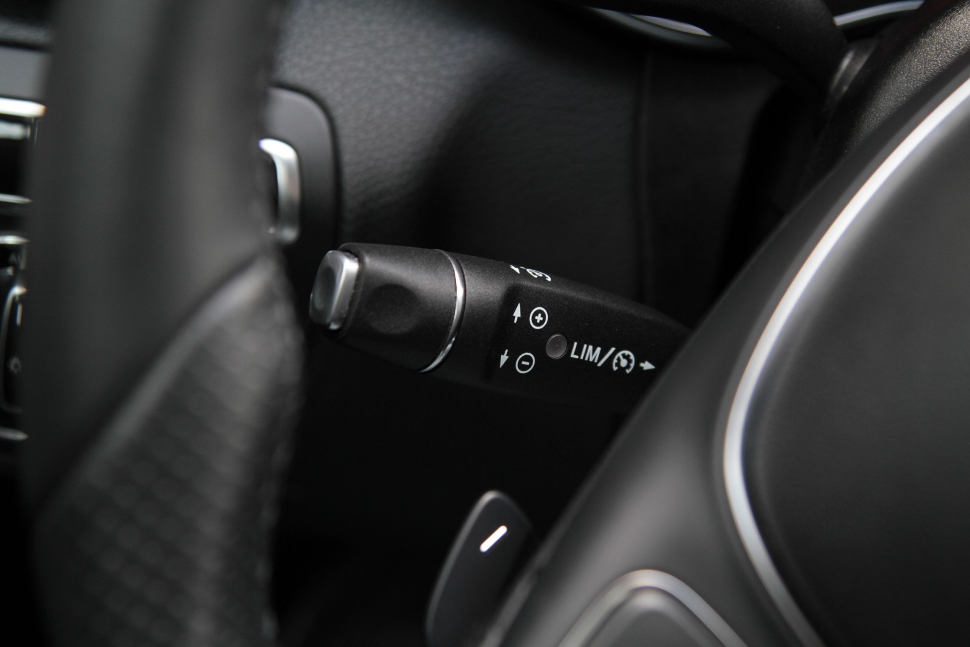 Mercedes-Benz C-Klasse 180 Avantgarde Comand/Spoorpakket/Stoelverwarming Aut7 Foto 10