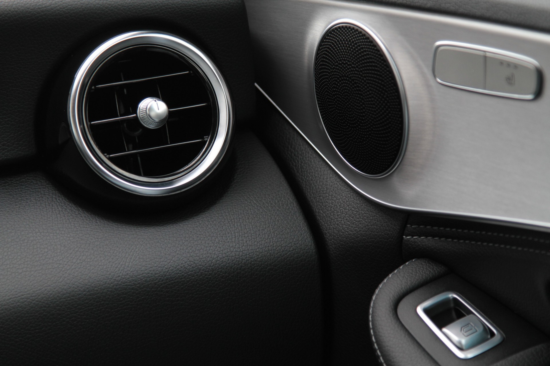 Mercedes-Benz C-Klasse 180 Avantgarde Comand/Spoorpakket/Stoelverwarming Aut7 Foto 17