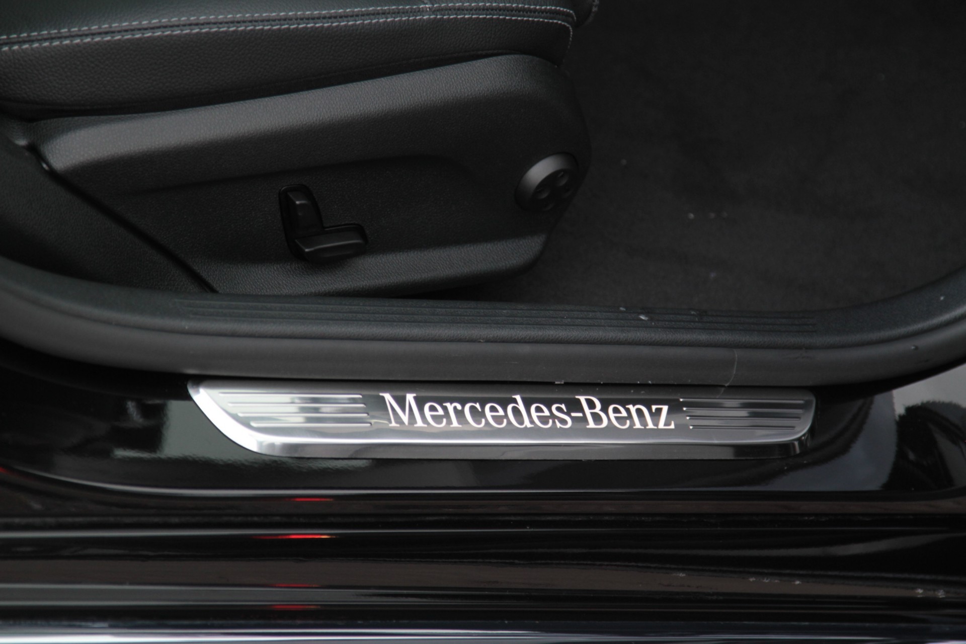 Mercedes-Benz C-Klasse 180 Avantgarde Comand/Spoorpakket/Stoelverwarming Aut7 Foto 18