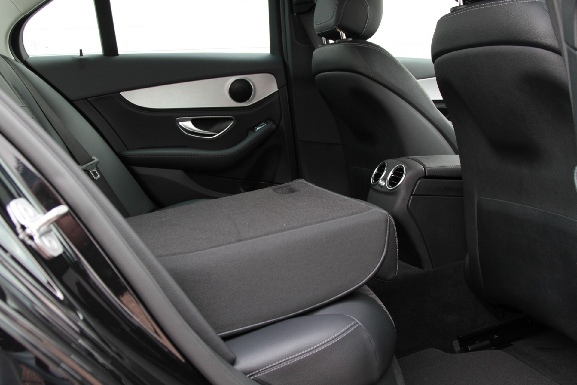 Mercedes-Benz C-Klasse 180 Avantgarde Comand/Spoorpakket/Stoelverwarming Aut7 Foto 5