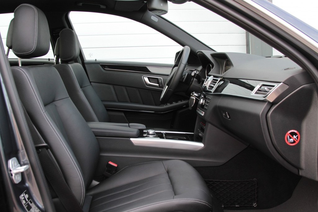 Mercedes-Benz E-Klasse 220 Cdi Avantgarde Leer/Com/Schuifdak/ILS Aut7 Foto 3