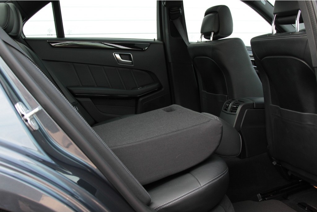 Mercedes-Benz E-Klasse 220 Cdi Avantgarde Leer/Com/Schuifdak/ILS Aut7 Foto 5