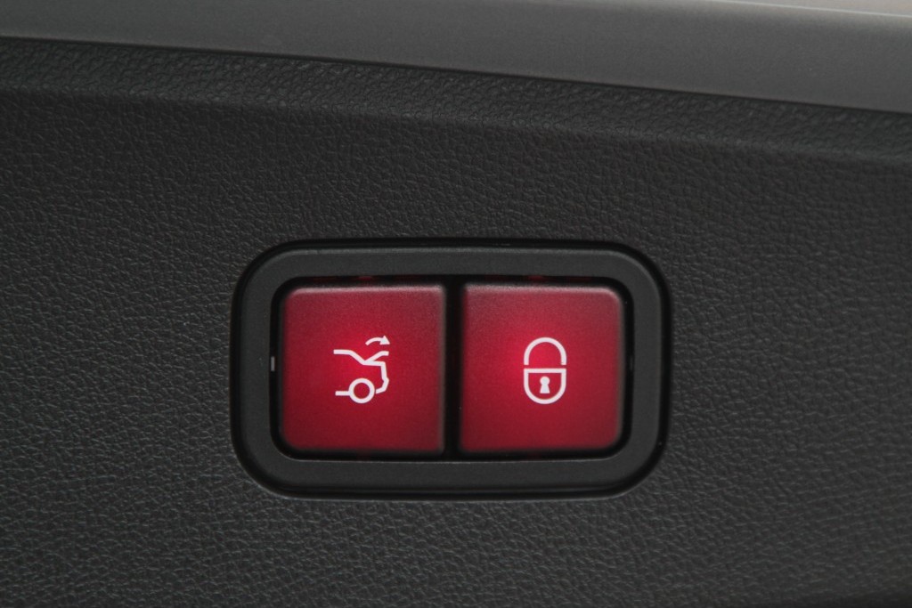 Mercedes-Benz E-Klasse 250 Cdi Avantgarde Keyless-Go/Dak/ILS/Navi Aut7 Foto 14