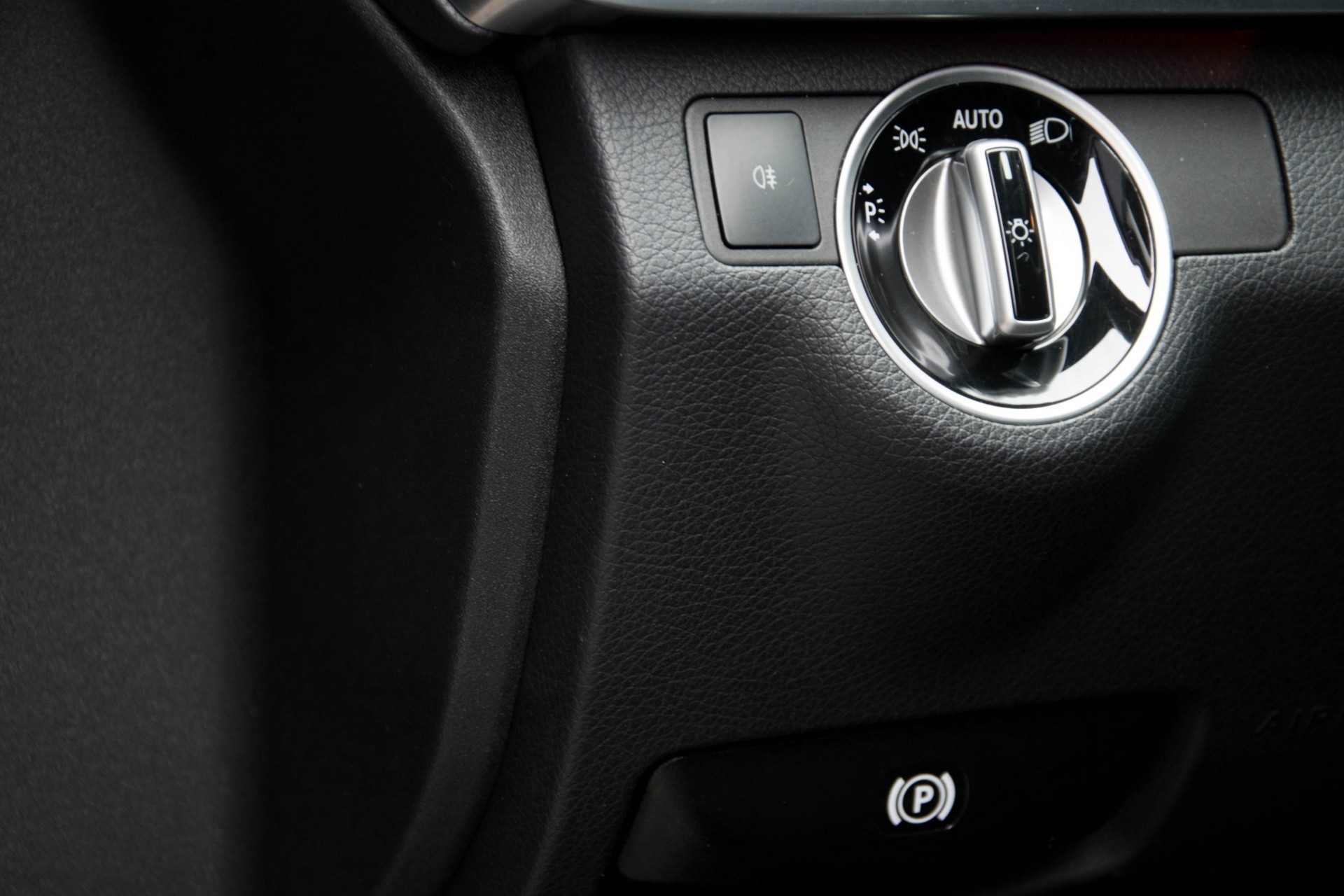 Mercedes-Benz E-Klasse 350 Bluetec Estate Avantgarde Schuifdak/Com/ILS Aut9 Foto 21