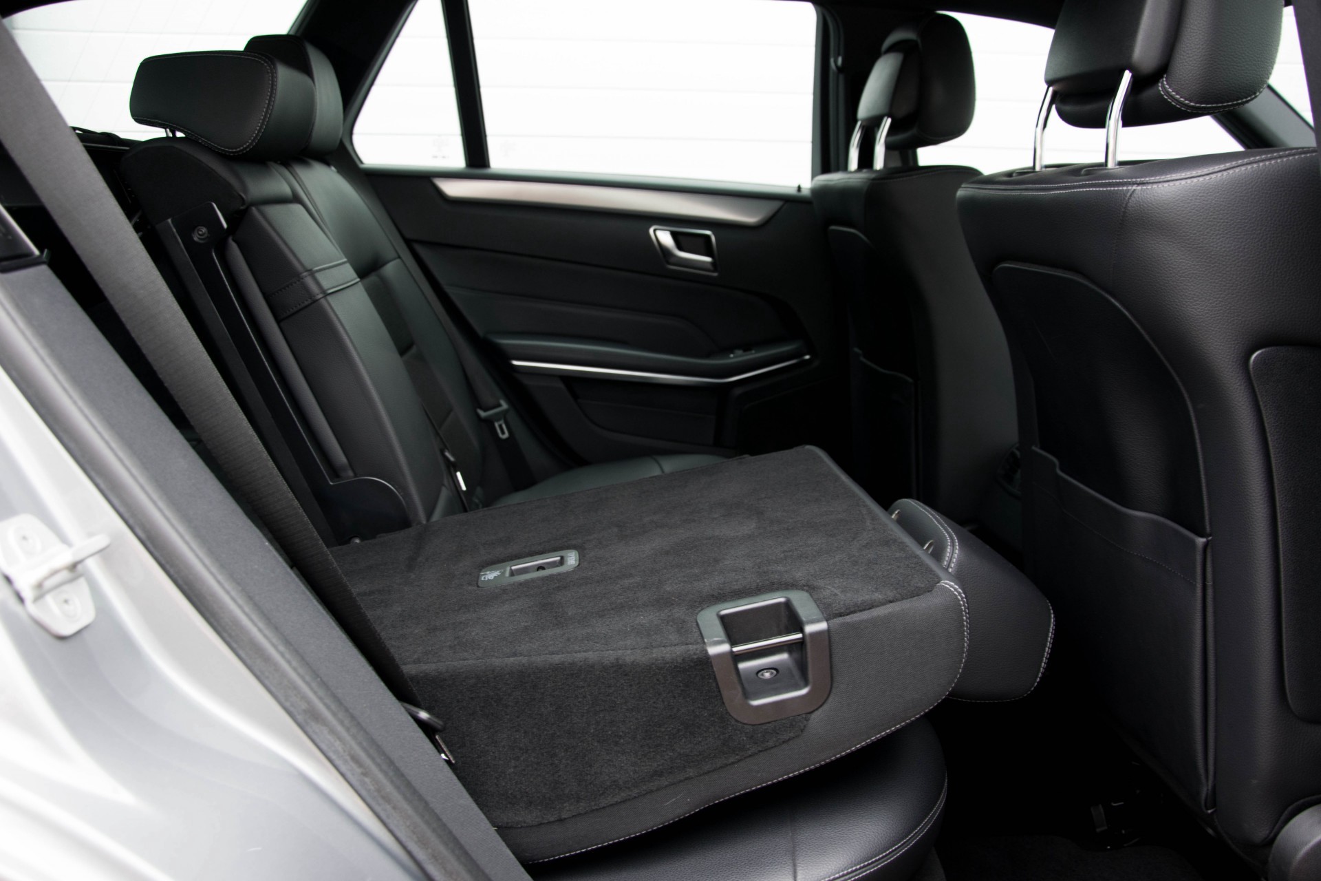 Mercedes-Benz E-Klasse 350 Bluetec Estate Avantgarde Schuifdak/Com/ILS Aut9 Foto 6