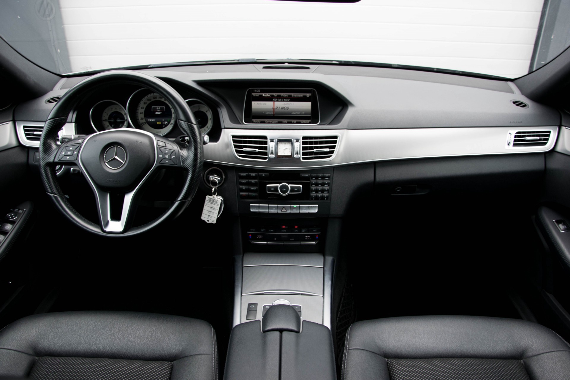 Mercedes-Benz E-Klasse 350 Bluetec Estate Avantgarde Schuifdak/Com/ILS Aut9 Foto 8