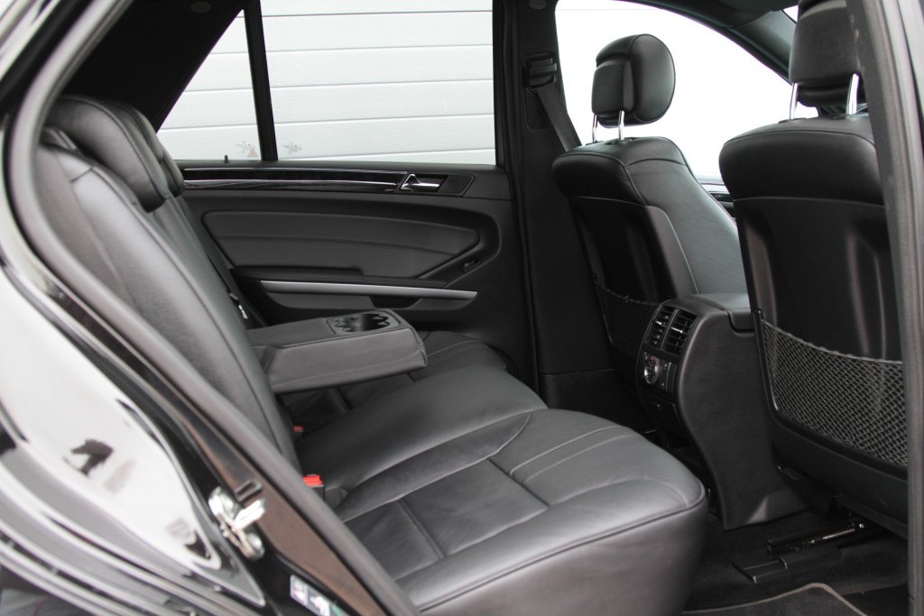 Mercedes-Benz M-Klasse 350 Cdi Keyless-Go/Luchtvering/Harman-Kardon/Schuifdak Aut7 Foto 4