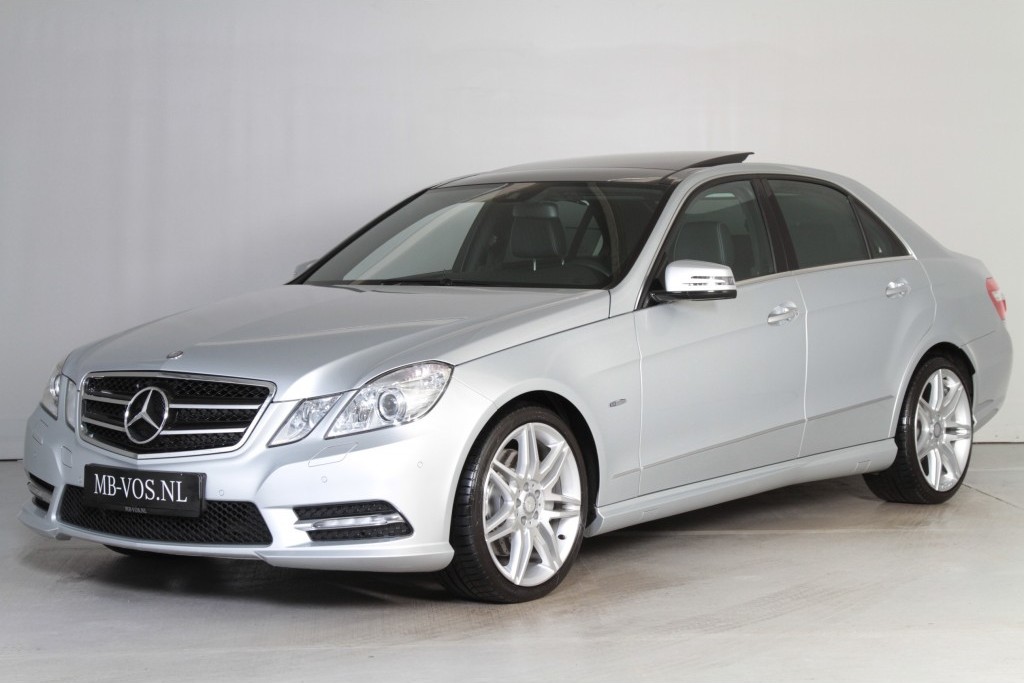 Mercedes-Benz E-Klasse 350 Cdi Avantgarde AMG Panorama/Keyless/Harman-Kardon/Mem Aut7 Foto 1