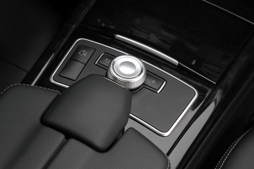 Mercedes-Benz E-Klasse 350 Cdi Avantgarde AMG Panorama/Keyless/Harman-Kardon/Mem Aut7 Foto 15