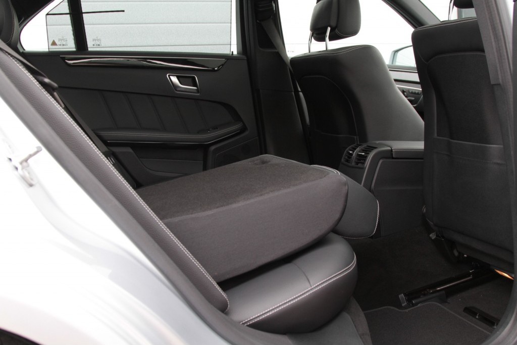 Mercedes-Benz E-Klasse 350 Cdi Avantgarde AMG Panorama/Keyless/Harman-Kardon/Mem Aut7 Foto 5