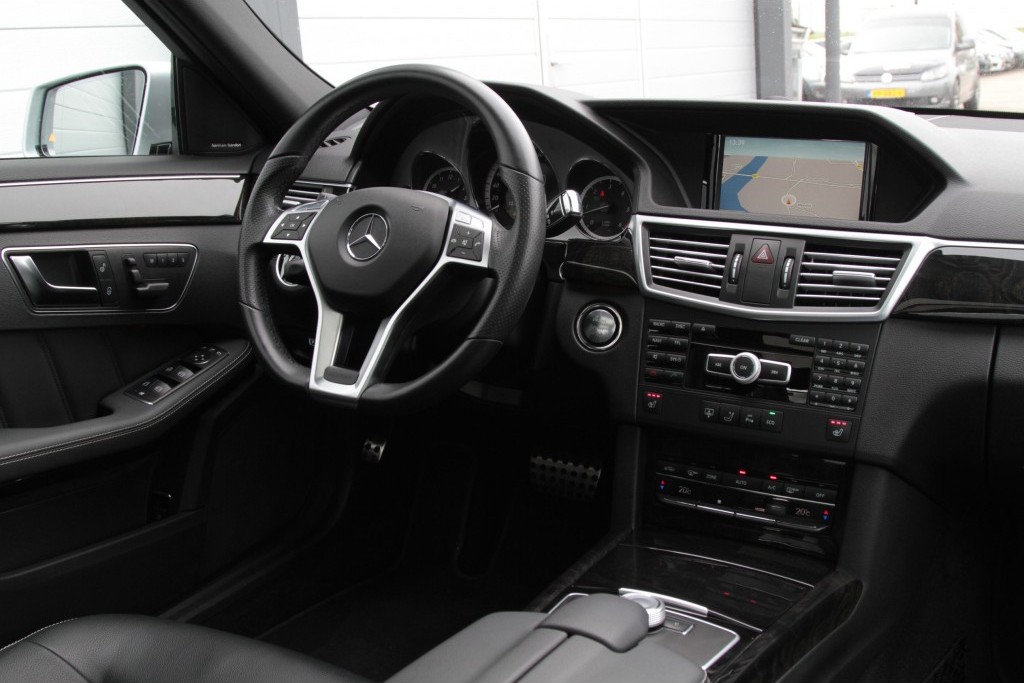 Mercedes-Benz E-Klasse 350 Cdi Avantgarde AMG Panorama/Keyless/Harman-Kardon/Mem Aut7 Foto 6