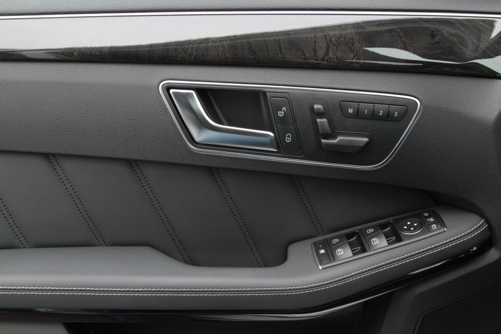 Mercedes-Benz E-Klasse 350 Cdi Avantgarde AMG Panorama/Keyless/Harman-Kardon/Mem Aut7 Foto 9