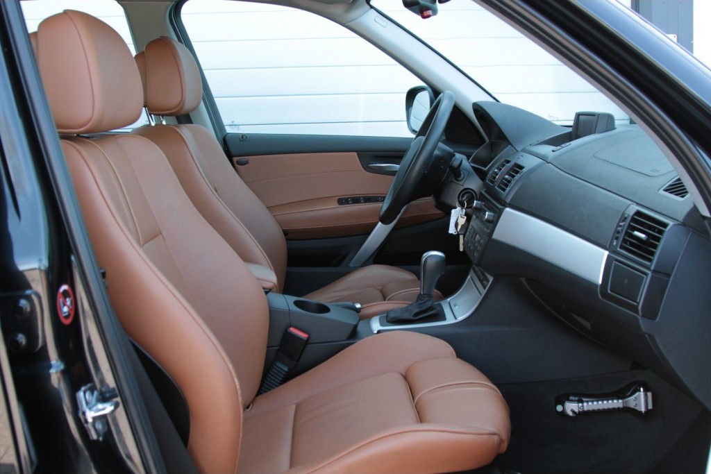 BMW X3 2.0d High Executive Leer/Navi/Xenon/Trekhaak Aut6 Foto 3