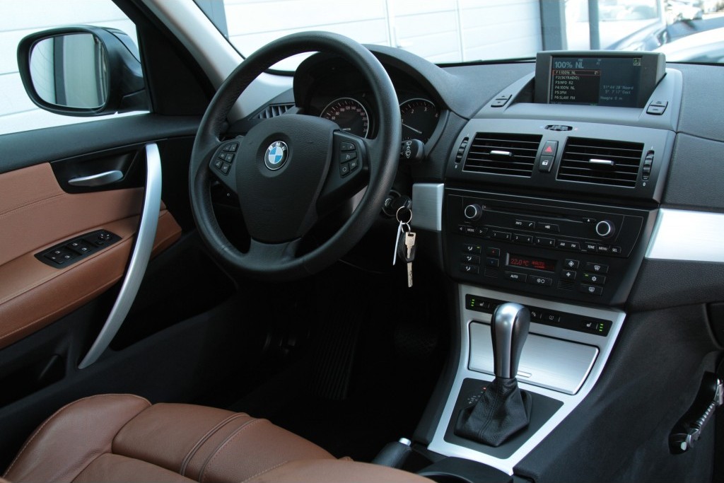 BMW X3 2.0d High Executive Leer/Navi/Xenon/Trekhaak Aut6 Foto 6