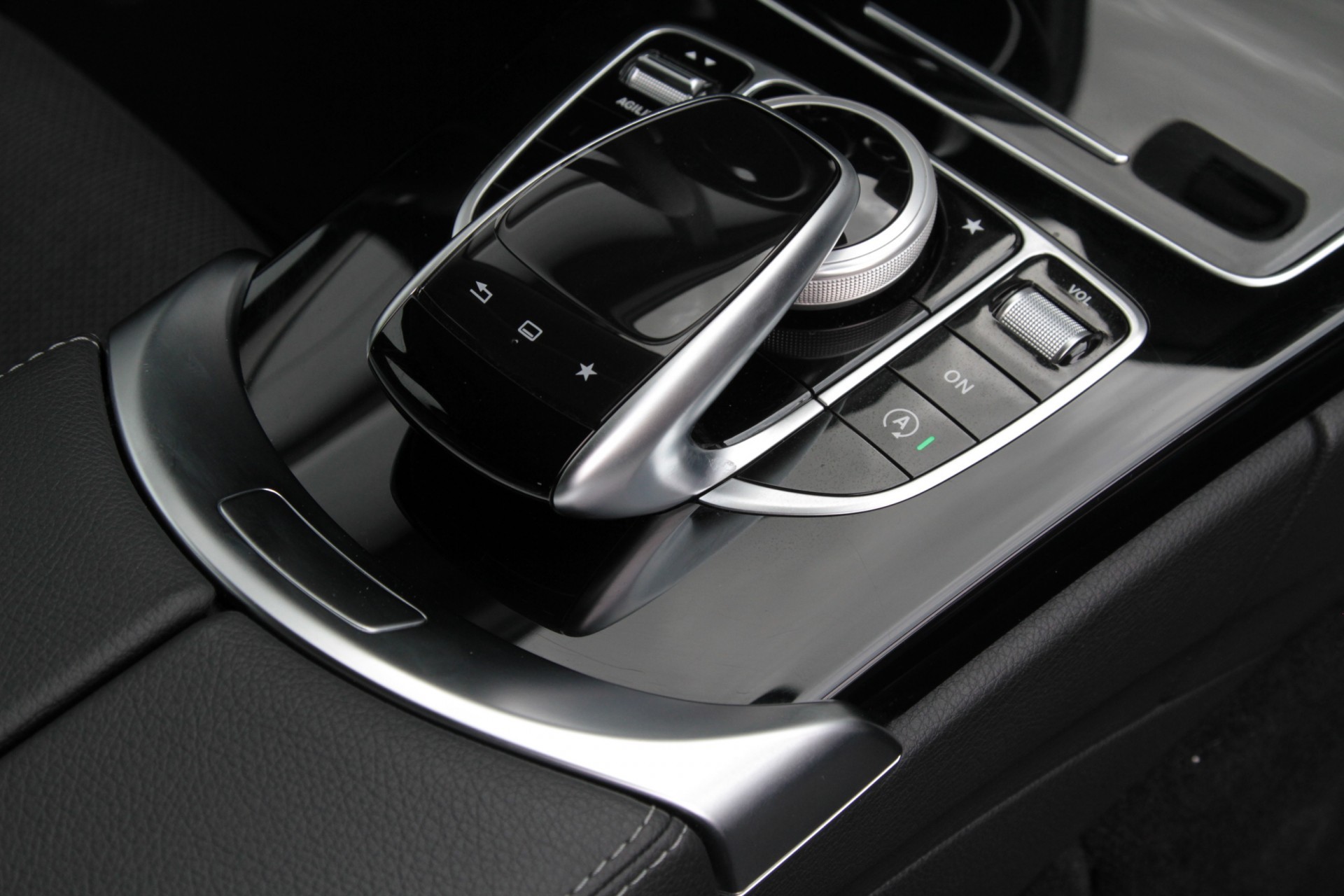 Mercedes-Benz C-Klasse 180 Estate Avantgarde Trhk/LED/Aut-Koffer/Touchpad Aut7 Foto 11