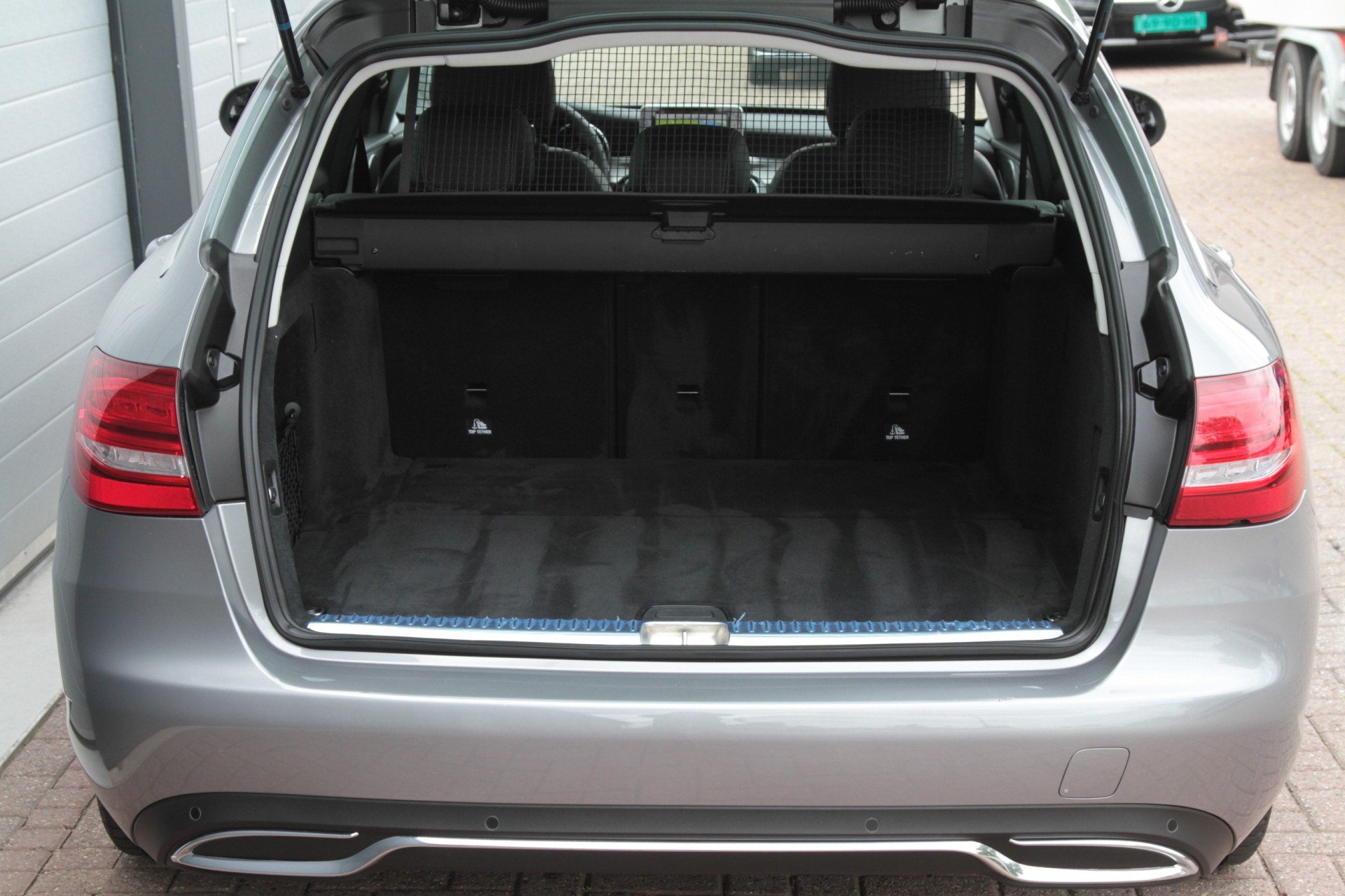 Mercedes-Benz C-Klasse 180 Estate Avantgarde Trhk/LED/Aut-Koffer/Touchpad Aut7 Foto 15