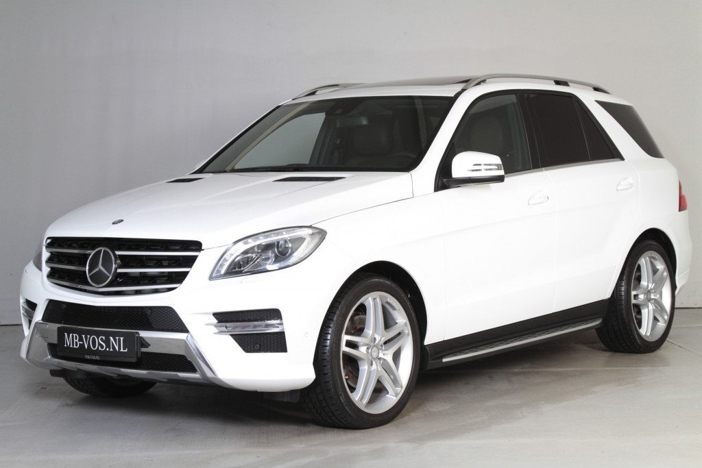 Mercedes-Benz M-Klasse 350 Bluetec AMG Distronic/Massage/Airmatic/Trhk/21"/Dak Aut7 Foto 1