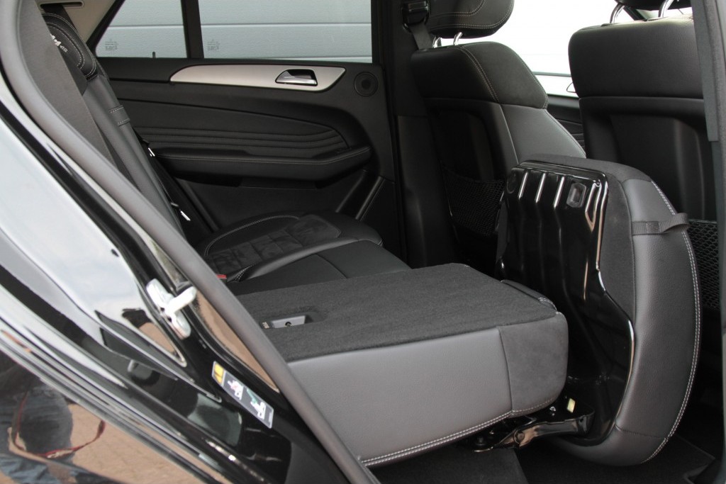 Mercedes-Benz M-Klasse 350 4-M Bluetec AMG Airmatic/Harman-Kardon Aut7 Foto 5