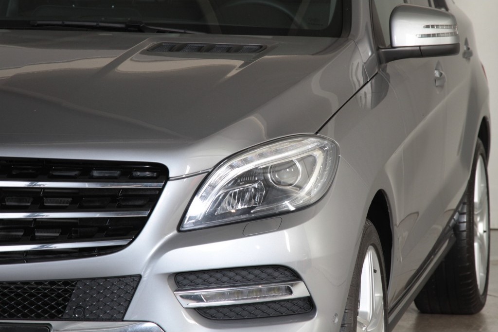 Mercedes-Benz M-Klasse 350 Bluetec 4-M Luchtvering/Dak/Com/Wegkl-trekhaak Aut7 Foto 16